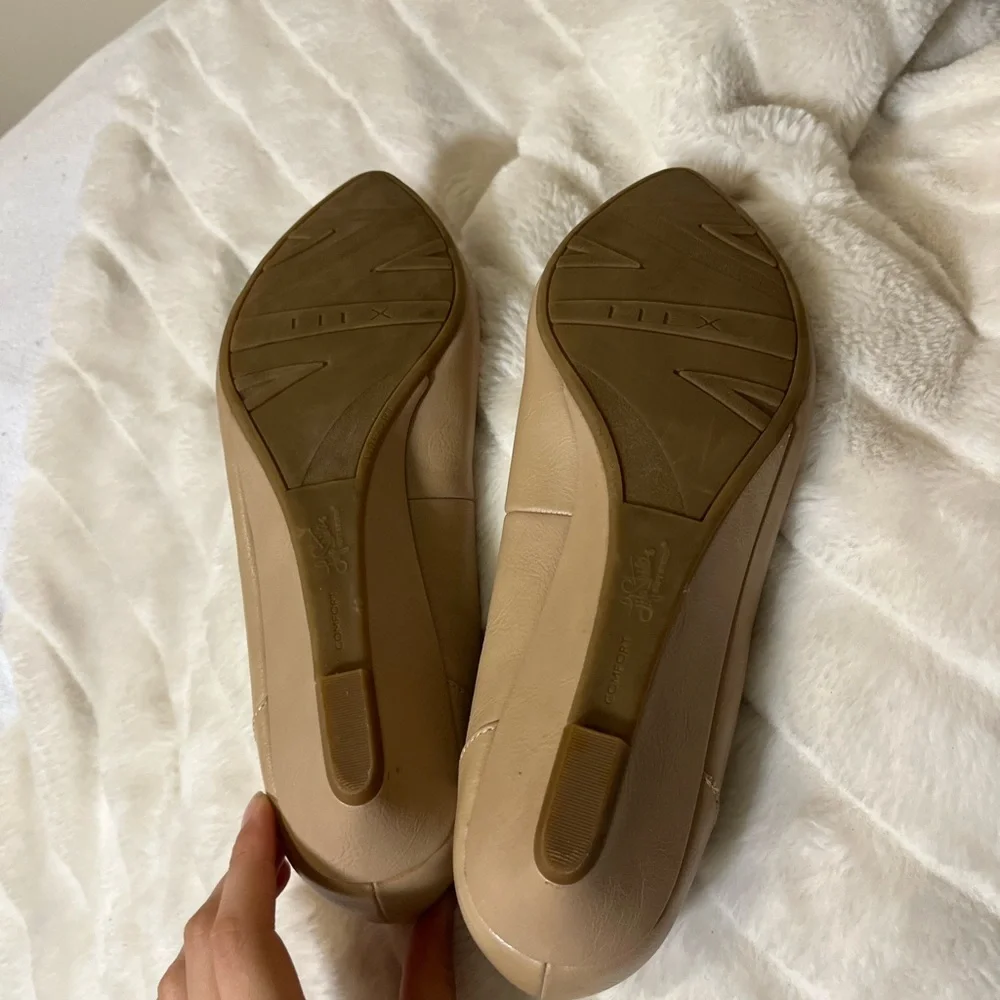 Lifestride Flex Spark 10M Nude Leather Kitten Wedge Workwear Office Summer Work
